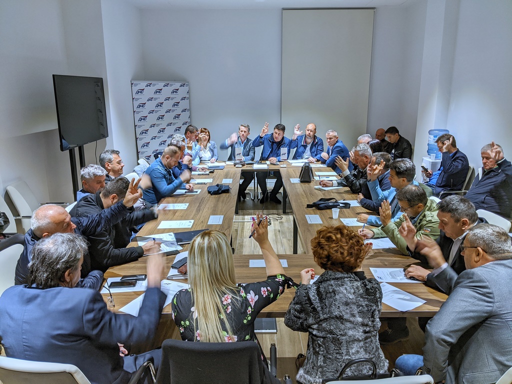 Регионални одбор ДНС Бања Лука: једногласна подршка Одлуци Предсједништва странке