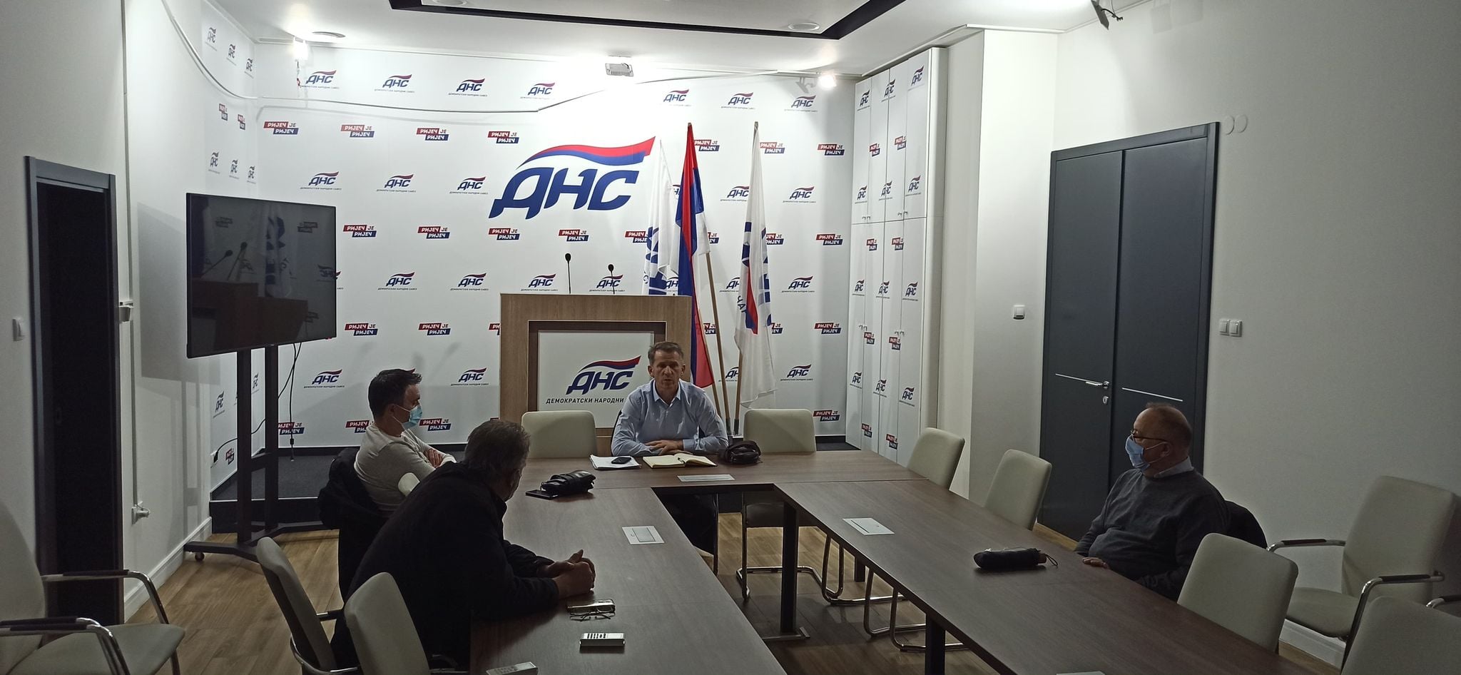 Настављени састанци са повјереником Градске организације ДНС Бања Лука Жељком Дубравцем